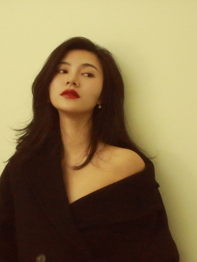 Nhiếp ảnh gia 9X vừa chụp hình đẹp, vừa xinh như hot girl